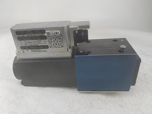 Control Hidráulico Proporcional Direccional 5WRPE5 WRPE10F1B70L-2XG24K0B5M 5WRPE 10 F1B 70L-2X/G24K0/B5M 0811402114 - Product Image 4