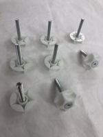 Pied de meuble réglable en plastique blanc et noir avec tête de vis cruciforme
