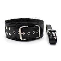 Ensemble de 10 pièces de haute qualité : Menottes moelleuses, fouet pour fessées, kit de restraints en cuir noir pour bondage
