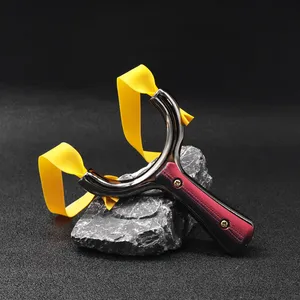 Resortera GETWICK de Aleación de Titanio Negro con Bandas Elásticas Autodesbloqueables <span class=keywords><strong>para</strong></span> Juegos de Tiro al Aire Libre, Mayores de 14 Años - Product Image 3