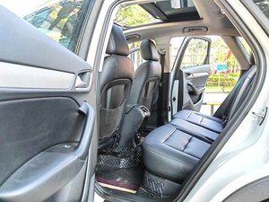 Audi Q3 2.0L Turbo 170HP SUV 35TFSI d'occasion 2013, un seul propriétaire, prête à l'exportation - Product Image 6