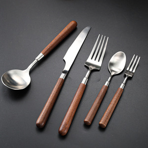 Juego de cubiertos de acero inoxidable 304 con mango de madera de nogal, estilo sencillo, cuchillo para carne, tenedor, cuchara, vajilla para restaurantes occidentales - Product Image 3