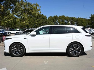 Li Auto L7 449 ch Véhicules à énergie nouvelle 1185 km d'autonomie EREV Batterie au lithium Voitures d'occasion Lixiang Li L7 SUV hybride <span class=keywords><strong>Voiture</strong></span> - Product Image 5