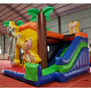 Castillo inflable gigante de PVC ecológico de grado comercial para parques de atracciones al aire libre, para uso en eventos. - Product Image 1