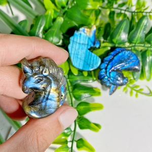 Bán Buôn Hàng Thủ Công Tự Nhiên Pha Lê Đẹp Cầu Vồng Đèn Flash <span class=keywords><strong>Labradorite</strong></span> Unicorn Khắc Cho Phòng Trang Trí - Product Image 4