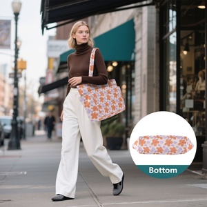 Sac à bandoulière grande capacité de style rétro avec logo imprimé personnalisé et motif floral, sac à main pour femme à usage quotidien avec fermeture éclair - Product Image 6