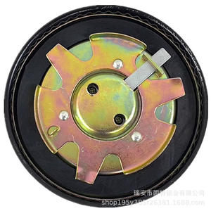 Bouchon de réservoir de carburant Dongfeng 1103DH30-D01 en fer noir antivol pour camion Tianlong - Product Image 3