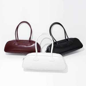 Tas Kulit Wanita Gaya Vintage Kapasitas Besar Model Bowling dengan Fitur Ringan, Portabel, dan Tahan Air, Tas Selempang - Product Image 1