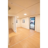 Maison conteneur pliable de 20 pieds à toit incliné, résistante aux intempéries, de style ferme, conçue sur mesure, cabane préfabriquée portable pour l'hébergement des travailleurs agricoles