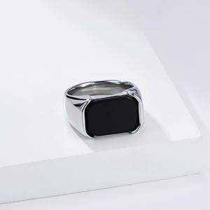 Minimalist Polished Black Gemstone <b>Titanium</b> Steel <b>Ring</b> Geometric Shape Unisex Daily Wear Jewelry - Product Image 4