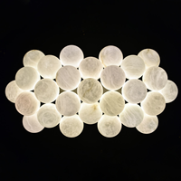 Lustre moderne de luxe rond en cuivre massif avec boule en albâtre naturel, hauteur réglable, lumière blanche chaude, luminaire suspendu pour cuisine à plafond haut