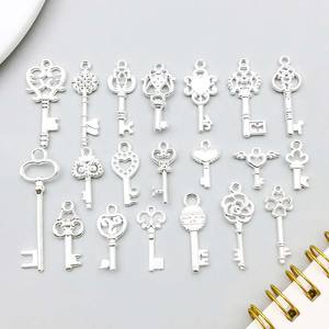 Новая яркая подвеска из цинкового сплава с гальваническим покрытием, серия «Пустотелое сердце», для самостоятельного изготовления брелоков, цепочек для телефона, браслетов и ожерелий - Product Image 2