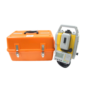 Station totale Unistrong R1+ avec grossissement optique 30x, compensation bi-axiale et utilisation facile - Product Image 5