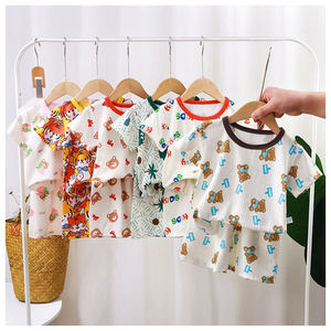 Compra a granel de <span class=keywords><strong>ropa</strong></span> <span class=keywords><strong>original</strong></span> de marca para niños <span class=keywords><strong>ropa</strong></span> coreana stock <span class=keywords><strong>ropa</strong></span> de bebé, Venta caliente de fábrica <span class=keywords><strong>al</strong></span> <span class=keywords><strong>por</strong></span> <span class=keywords><strong>mayor</strong></span> Conjunto de pijama de bebé - Product Image 1