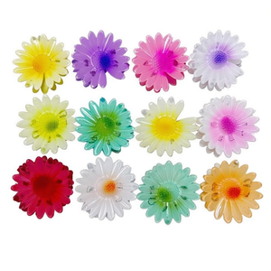 Fermaglio per capelli a forma di margherita bicolore da 7,5 cm per donne e ragazze, accessorio per capelli a forma di fiore colorato - Product Image 1