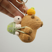 Adorable porte-clés capybara tricoté à la main, capybara au crochet avec sac à dos tortue, breloque pour sac à suspendre