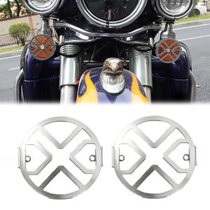 Protector de Luz Direccional Delantera para <span class=keywords><strong>Harley</strong></span> <span class=keywords><strong>Davidson</strong></span> Gliding, Carcasa Protectora de Aleación de Aluminio Plateada - Product Image 1