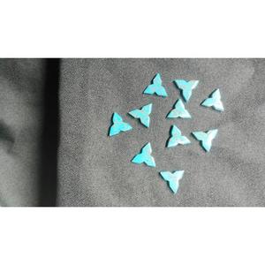 Pierre précieuse en quartz turquoise bleu naturel sculptée en forme de couteau de ninja, taille triangulaire 10x10mm, pierre lâche pour la fabrication de bijoux - Product Image 2