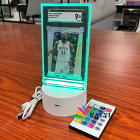 RAY YI Nouveau Design Personnalisé PSAed Graded Card Slab LED Display stand Pour le sport trading card case LED stand