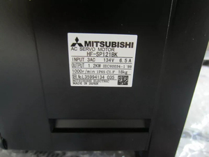 มอเตอร์ PLC ซีรีส์ MR-J3 กำลัง 1.2 กิโลวัตต์ รุ่น HF-SP121 AC HF-SP121B HF-SP121BJ - Product Image 3