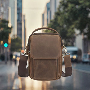 กระเป๋าหนังแท้ผู้ชายขนาดเล็กสะพายไหล่แบบครอสบอดี้ สำหรับใช้ในชีวิตประจำวัน ท่องเที่ยว สไตล์วินเทจ แฟชั่น - Product Image 3