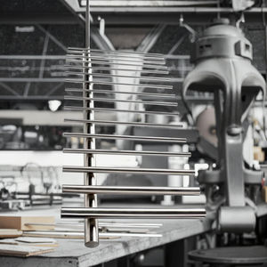 304 스테인리스 스틸 원형 바/환봉 열간 압연 / 냉간 인발 광택 표면 용접 서비스 다양한 사이즈 제공 - Product Image 1