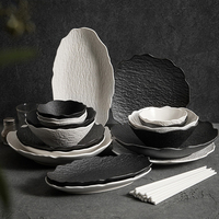 Bol en porcelaine blanche et noire unique du Portugal Plat en céramique Ensembles d'assiettes en poterie de Noël Vaisselle turque Ensemble de table