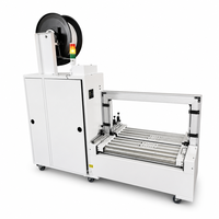 G004-1 Machine de cerclage automatique PP sans opérateur avec convoyeur à rouleaux, table basse pour cartons, cerclage en arche 9-19mm
