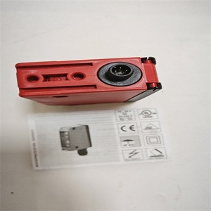 โฟโตอิเล็กทริคเซนเซอร์ Leuze Hrt 96K/P-1600.1-1200-41 10-30 V DC 90-250 V AC/DC สำหรับงานอุตสาหกรรม ตัวเรือนโลหะ - Product Image 3