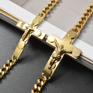 Bracelets unisexes personnalisés en or véritable sculpté, style crucifix, maillons épais, anti-rouille, légers et polis, vente en gros - Product Image 1