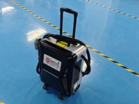 Máquina de Limpieza de Óxido con Láser de Fibra Pulsada de 300W, Diseño Ligero y Portátil, en Oferta