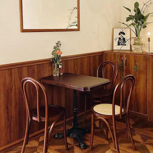 Juego de Mesa y Sillas de Comedor de Diseño Moderno en Madera Maciza Color Nogal para Restaurante, Cafetería, Hotel y Tienda de Café - Fácil de Limpiar - Product Image 1