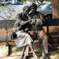 Statues personnalisées TREVI en bronze d'un vieux couple sur un banc, sculpture moderne pour ornement de parc ou de jardin