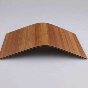 Panneau mural composite en aluminium et <span class=keywords><strong>plastique</strong></span> à texture bois ACP ACM pour revêtement mural - Product Image 1