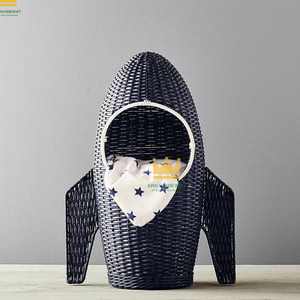 Panier de rangement en rotin en forme de fusée avec poignée pour le rangement des jouets des enfants, design animal mignon, tissé à la main, écologique, multifonctionnel - Product Image 2