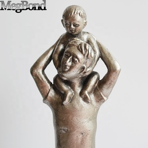 Scultura in Ghisa 'Famiglia per l'Amore' con Papà e Due Bambini, Statuetta in Metallo Resistente per Ornamenti Megbond S0162 - Product Image 6