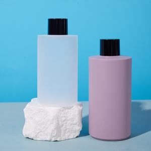 Botella redonda mate transparente personalizada, 100ml, 225ml, 300ml, paquete cosmético, aceite capilar de plástico esmerilado, botella con bomba de bloqueo de aceite esencial corporal - Product Image 1