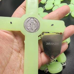 Perles phosphorescentes tenture murale grand <span class=keywords><strong>chapelet</strong></span> croix collier mural <span class=keywords><strong>lumineux</strong></span> décoration de la maison - Product Image 4