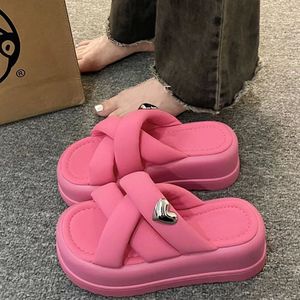 Fashion Rhinestone Outdoor Summer Breathable Casual SlippersPleatform Slipper Women Sandals Women Big Size Flat Slippers - Product Image 4