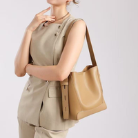 Sac à bandoulière de luxe personnalisé en cuir véritable pour femme, grande capacité, avec fermeture éclair et logo de marque, nouvelle collection 2026