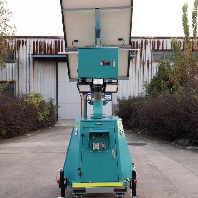 Outdoor Vertical Surveillance Tower with Closed-circuit Television Camera System Safety Solar Light Tower