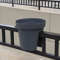 Pot de fleur en plastique en gros d'usine pour plancher de clôture jardin balcon garde-corps en plastique suspendu Pot de fleur planteur
