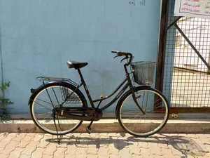 Offre Spéciale de haute qualité 26 pouces <span class=keywords><strong>vélo</strong></span> de ville pour femmes de Style ancien 21 vitesses <span class=keywords><strong>vélo</strong></span> classique pour <span class=keywords><strong>femme</strong></span> avec fourche en alliage d'aluminium nouveau - Product Image 4