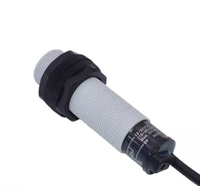 Capteur de proximité inductif Stock NBB8-18GM60-A2-V1, composants de navigation automobile à écran TFT, puces logiques, programmeur