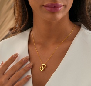 Collar con Colgante de Letra Inicial de Globo, Chapado en Oro de 18K sobre Cobre, Joyería Delicada para Mujeres y Niñas, Regalo - Product Image 2