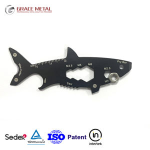 أداة متعددة الوظائف 13 في 1 من الفولاذ المقاوم للصدأ على شكل سمكة قرش عالية الجودة سكين وسلسلة مفاتيح - Product Image 1