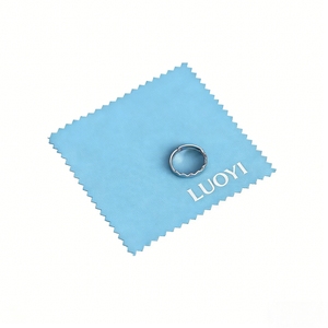 Paño de Pulido de Joyería de Microfibra Suave Blanco al por Mayor 8*8 con Logotipo Personalizado, para Joyas de Plata 925 y Oro - Product Image 1