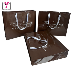 Sac à main en carton de luxe durable 50*40*10cm pour l'emballage de produits ménagers et cosmétiques, sacs en papier de grande taille avec logo personnalisé imprimé - Product Image 4