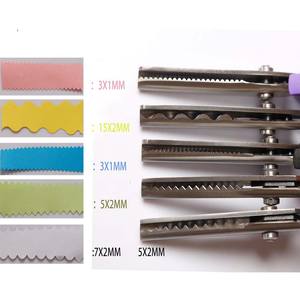 <span class=keywords><strong>Ciseaux</strong></span> à dentelle, <span class=keywords><strong>ciseaux</strong></span> à coudre, <span class=keywords><strong>ciseaux</strong></span> de jardinage, <span class=keywords><strong>ciseaux</strong></span> à broder, bord festonné/triangulaire, manche en métal - Product Image 6