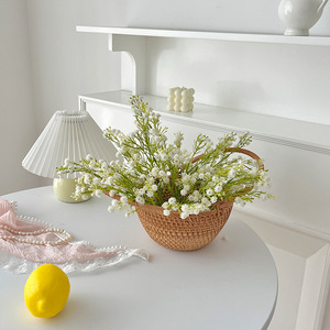 Fleurs artificielles Yasunobu Baby's Breath blanches à 5 branches en silicone souple pour la décoration intérieure, les accessoires de mariage et la photographie - Product Image 4